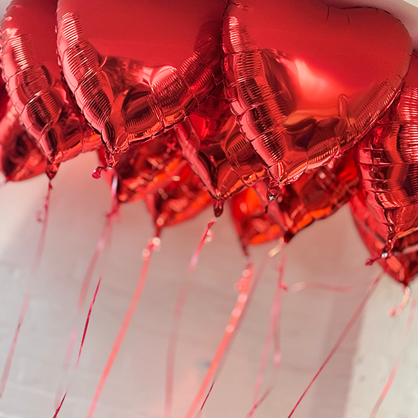 CEILING RED HEART BALLOONS