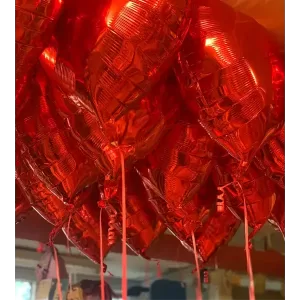 ceiling-heart-foil-red-helium-balloon