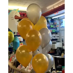 gold-silver-helium-balloon-arrangement